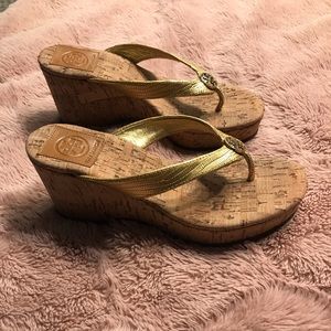 Tory Burch Suzy Cork Wedge Thong Sandal Gold Size 6